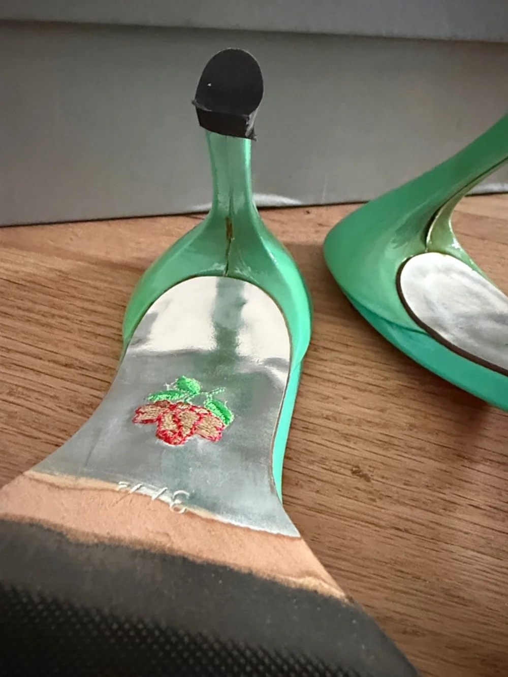 NWT! Free Lance Paris Unworn Vintage Turquoise Patent Slide Heels women sz 37.5